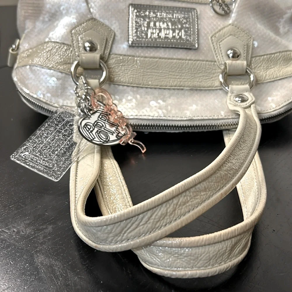 Coach NWT Poppy Sequined Spotlight Limited EditionTote Bag 16304 - Picture 10 of 16